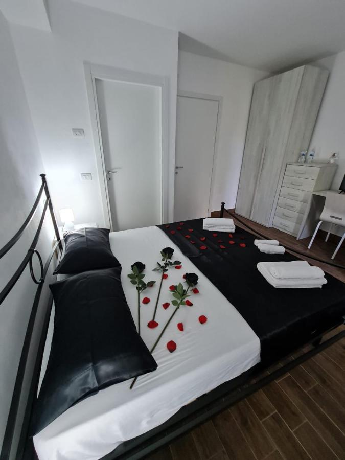 Curti Granda Hotel Rescaldina Kültér fotó