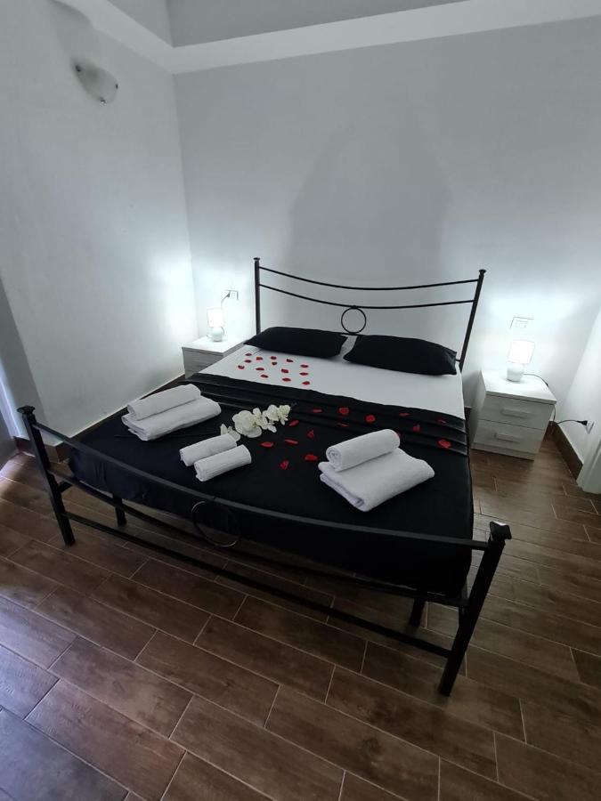Curti Granda Hotel Rescaldina Kültér fotó